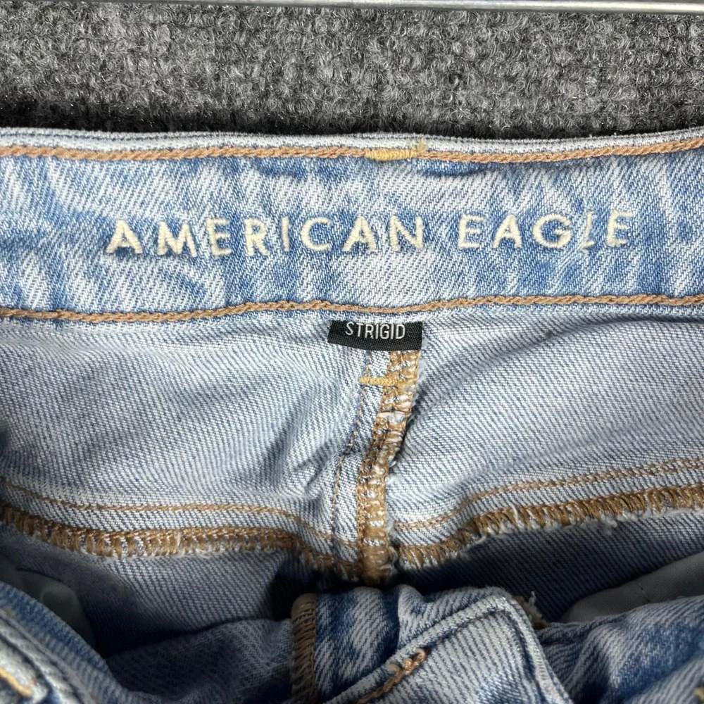 American Eagle‎ Mom Jeans Womens 4 Light Wash Blue Strigid High Rise Tapered Leg
